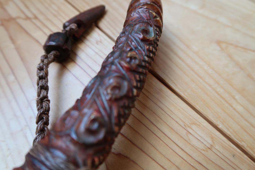 アイヌ　マキリ　メノコ　マキリ彫刻装飾