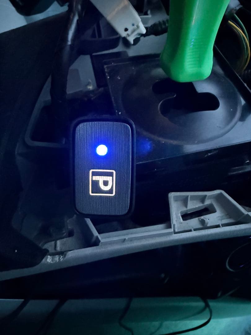 LED打ち替え済 30プリウス 前期 エアコン パワーウィンドー ハザード等色々