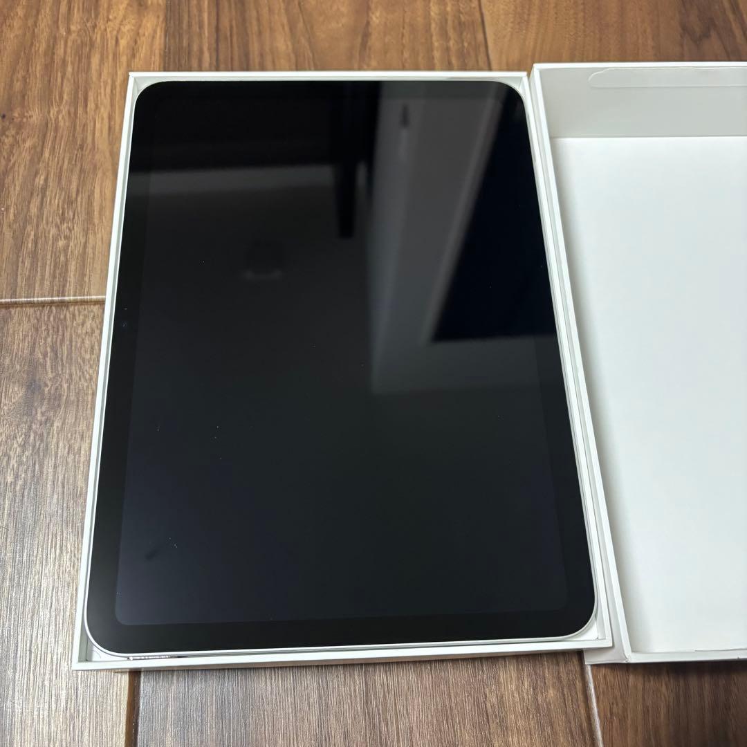 iPad11世代 シルバー 2025年モデル スタンド付き