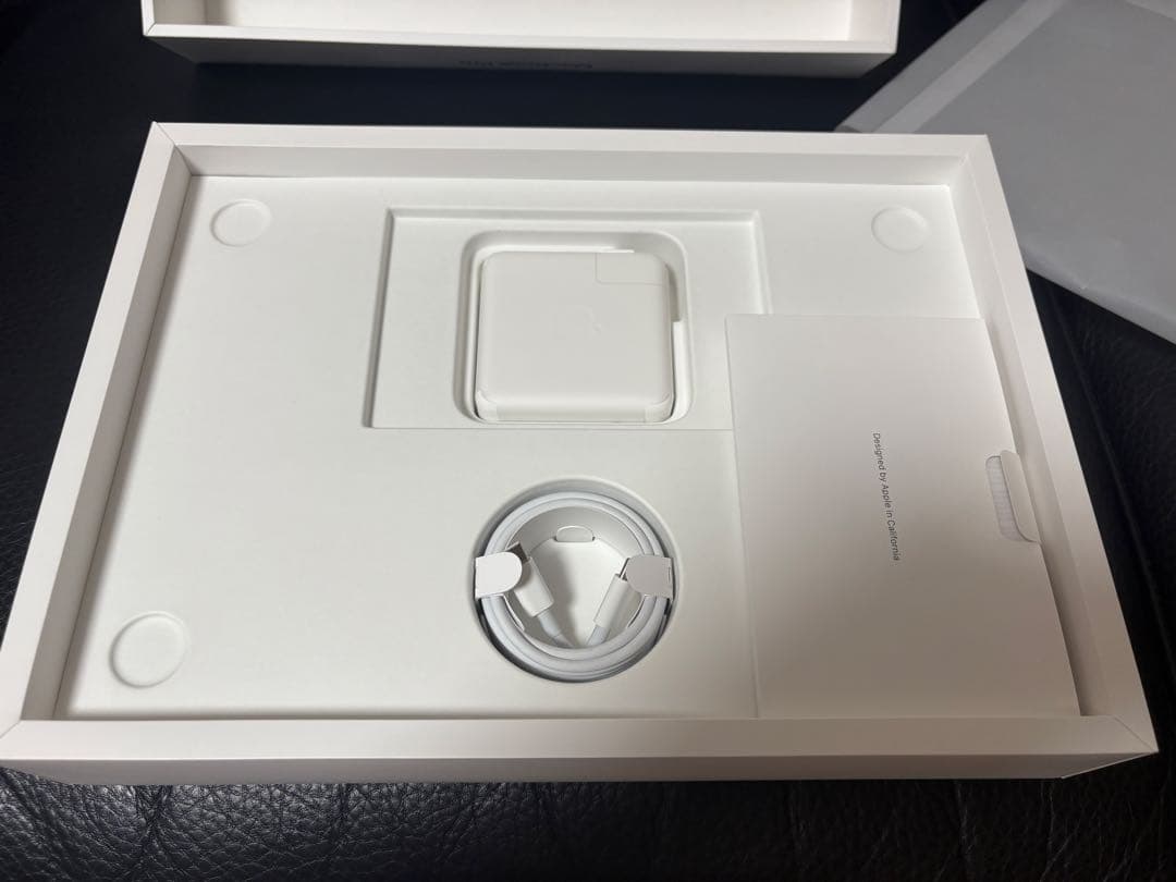 Mac Book Pro 13インチ MNEH3J/A