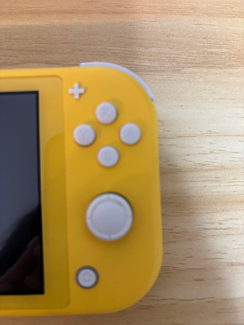Switch Lite イエロー 本体 純正充電器付き 初期化済