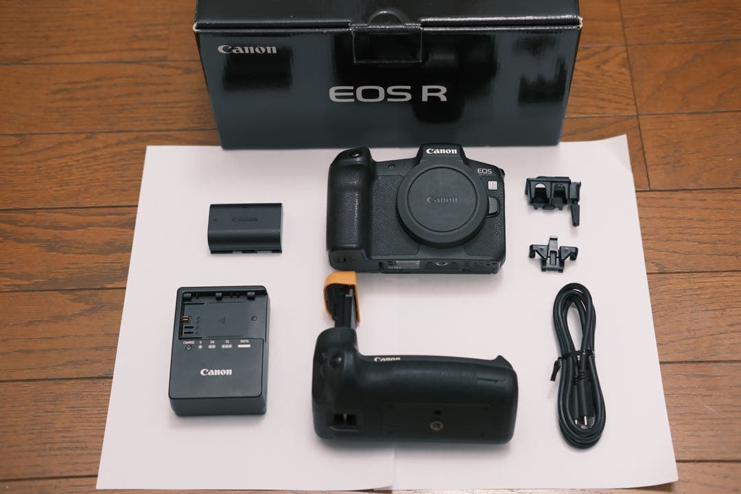 Canon EOS R ボディ　　BG-22