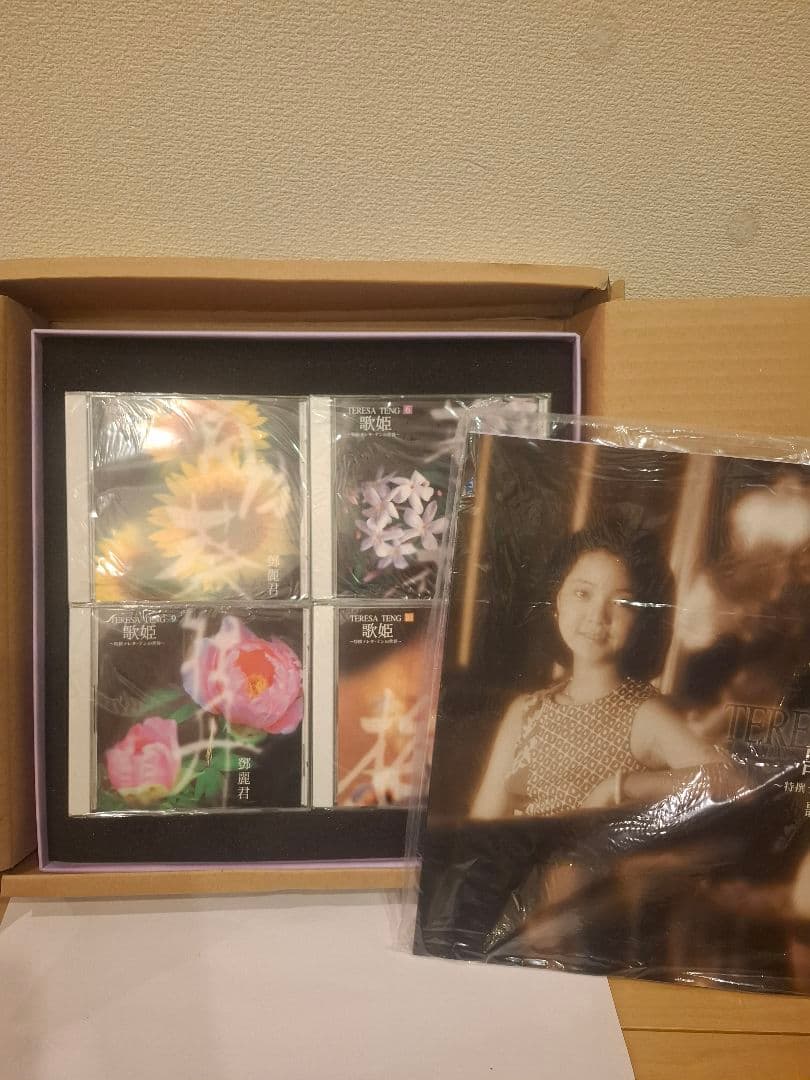 歌謡曲・演歌cd テレサ・テン(鄧麗君) / 歌姫 ~特撰テレサ・テンの世界~
