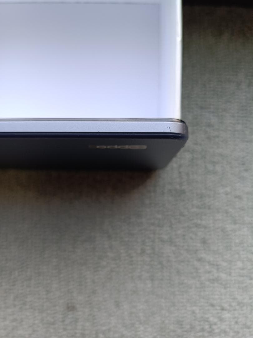 Oppo A73 ネービーブルー