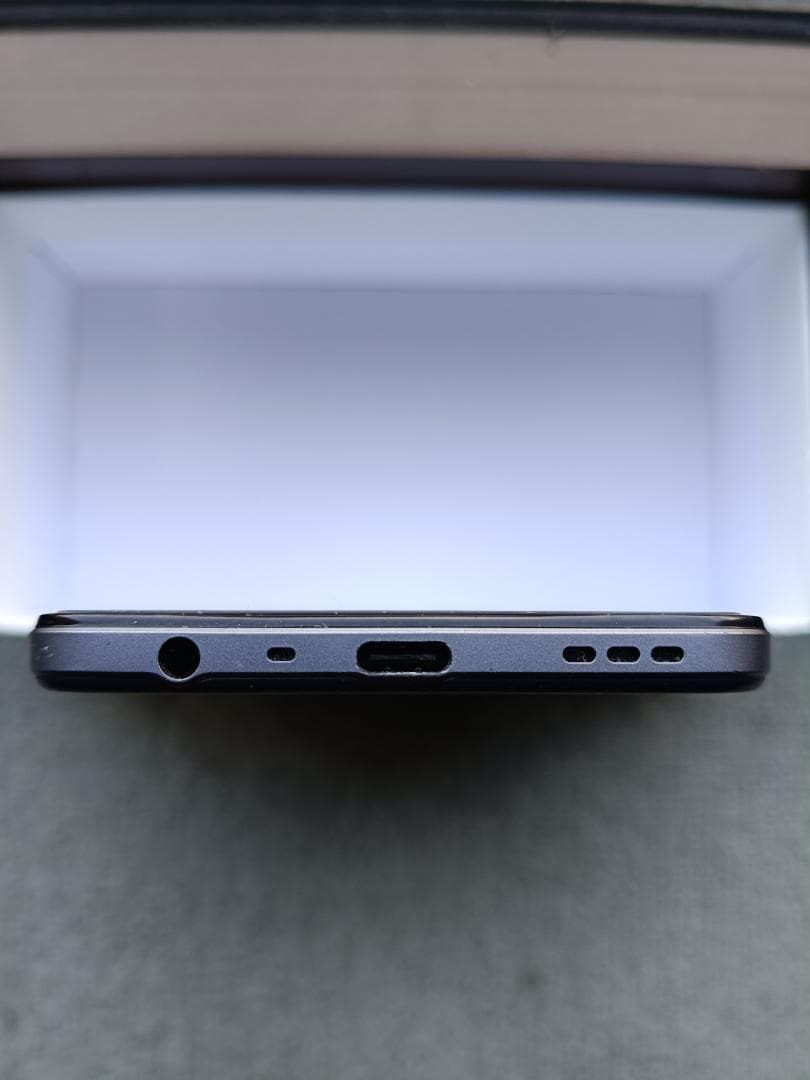 Oppo A73 ネービーブルー