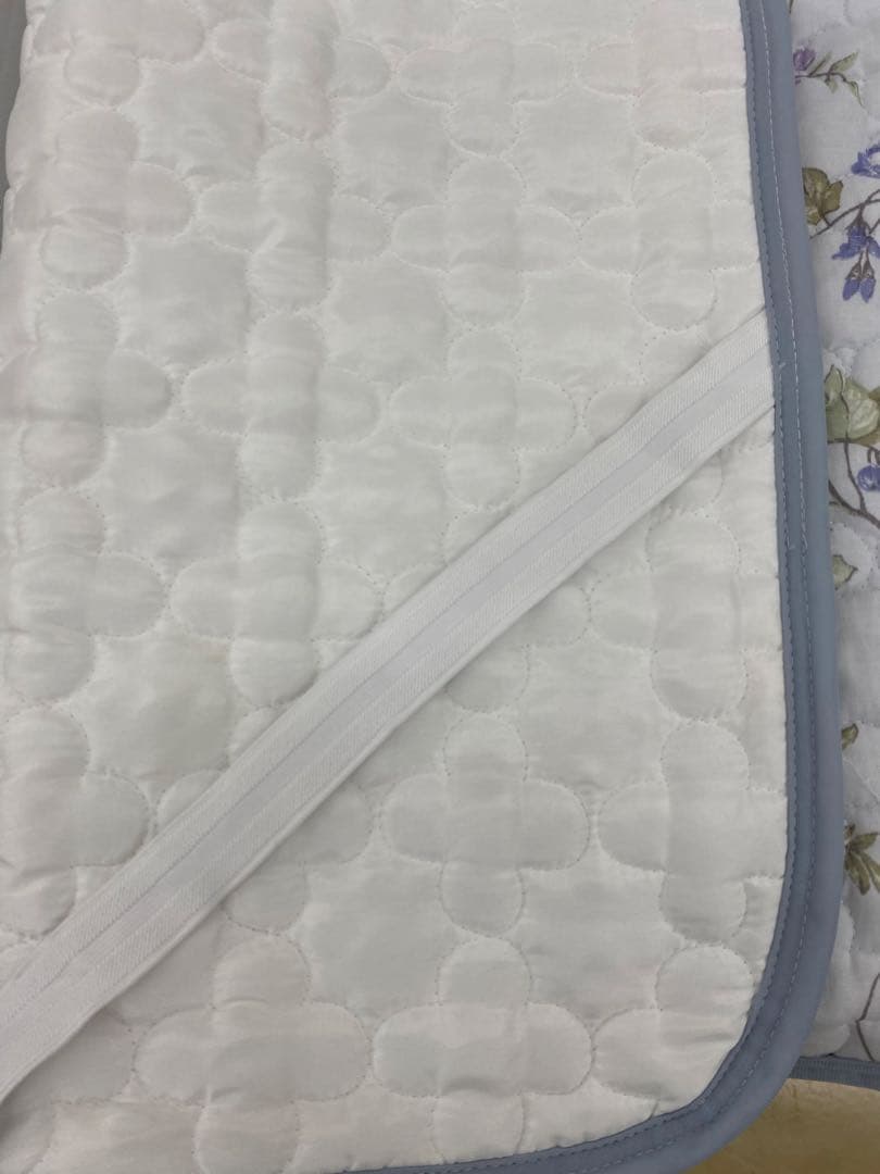 ロマンス　２重ガーゼ敷パッド・V &A・綿１００%・オールシーズン対応・シングル