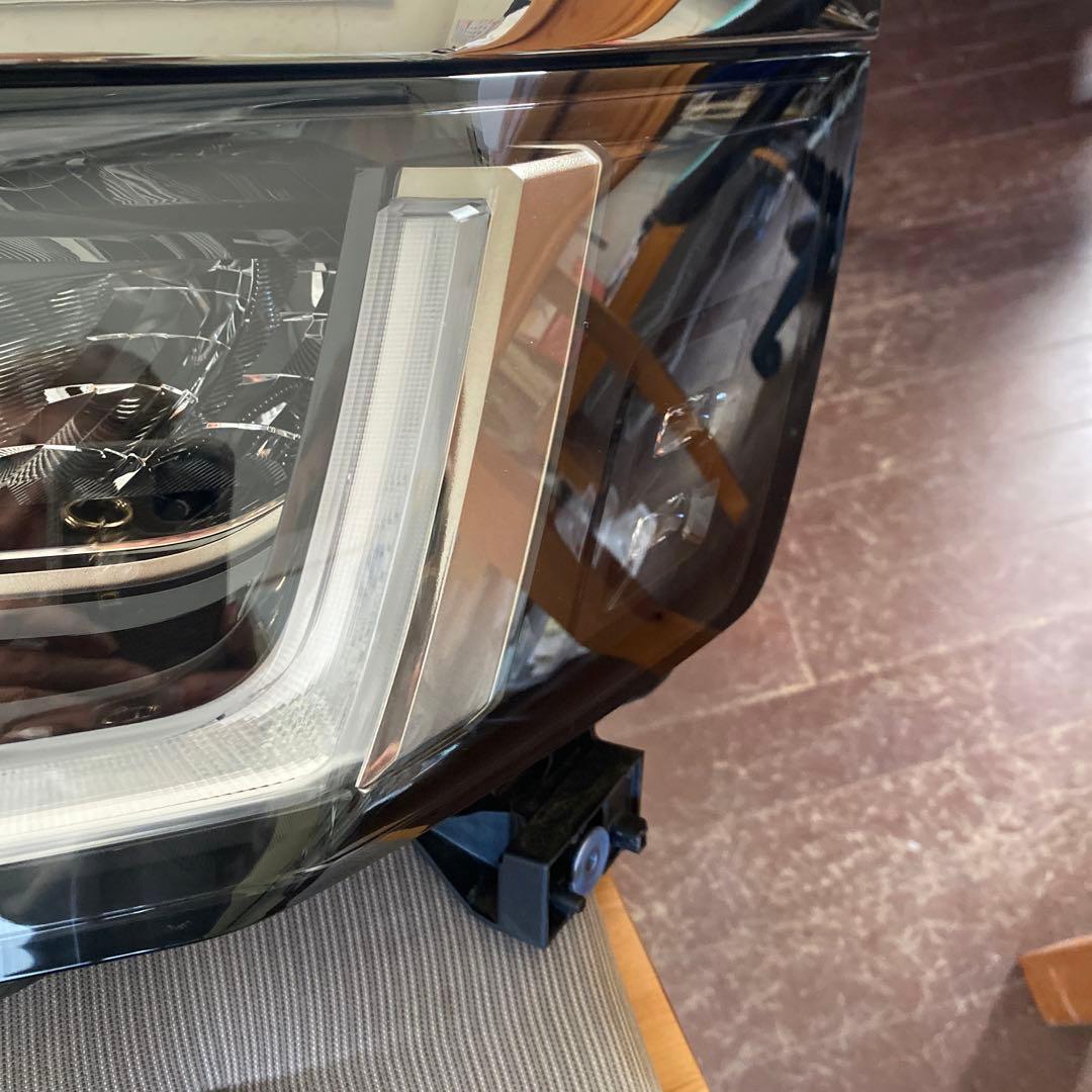 車部品さん専用ホンダステップワゴンRP8左ヘッドライト