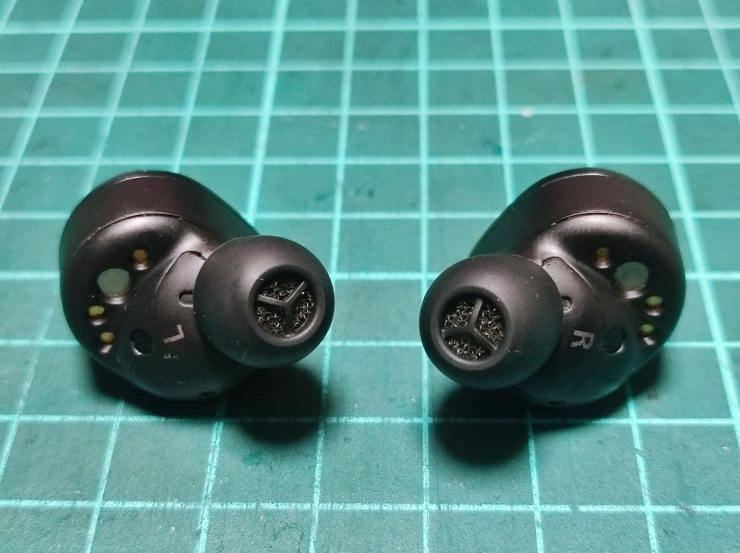 Technics EAH-AZ80 中古