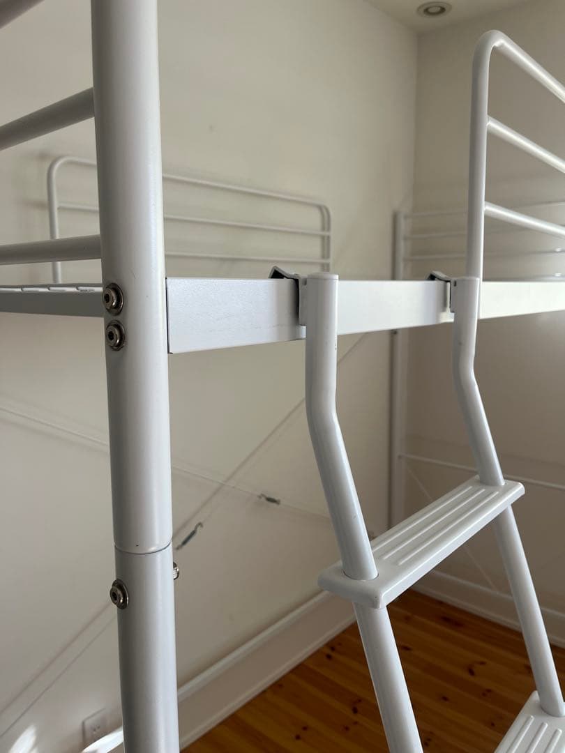(香川引き取り限定)ロフトベッド スチール製 はしご付き　ニトリ