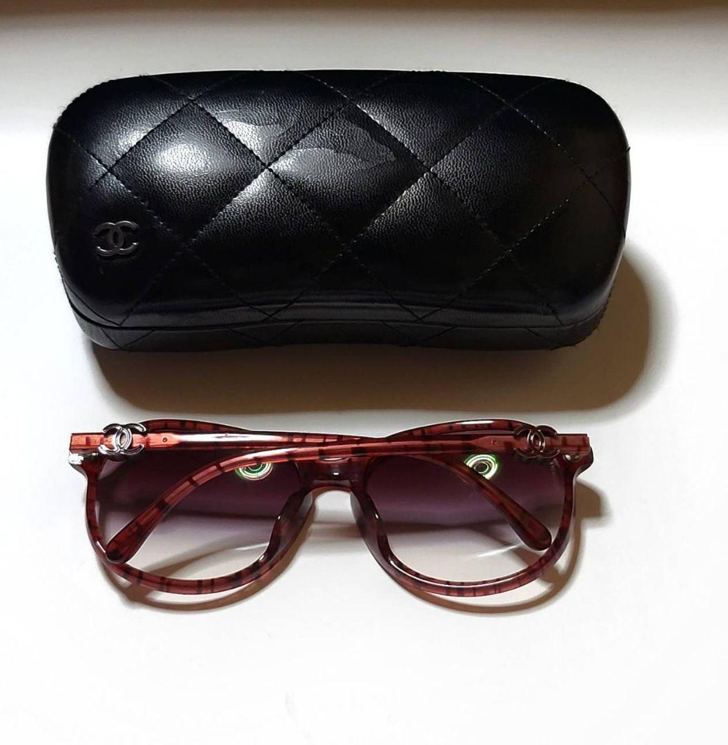 ◆CHANEL　シャネル◆ロゴ付き　サングラス　ケース付き