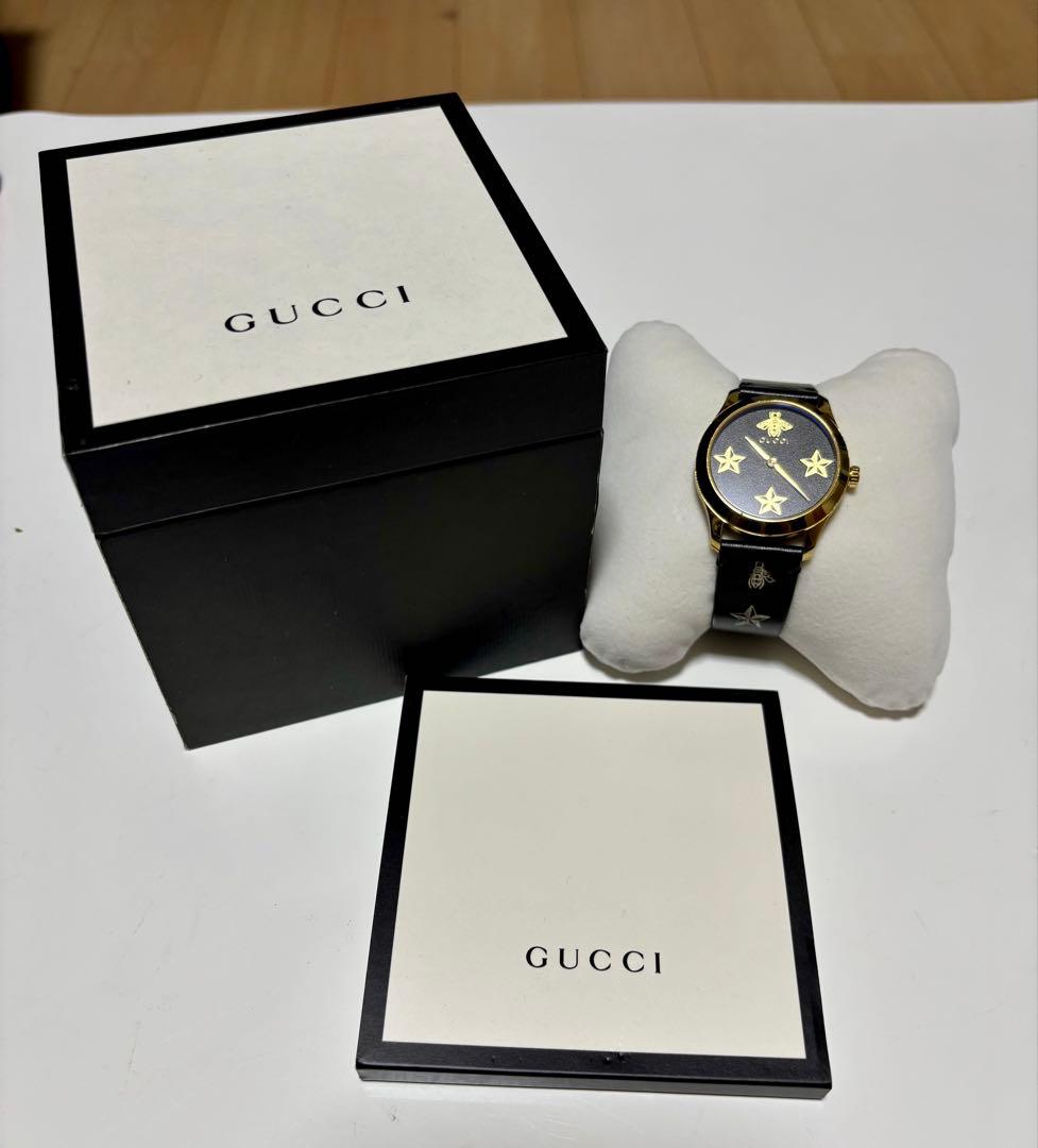 GUCCI Gタイムレス ビー 時計 ブラック×ゴールド 稼働品