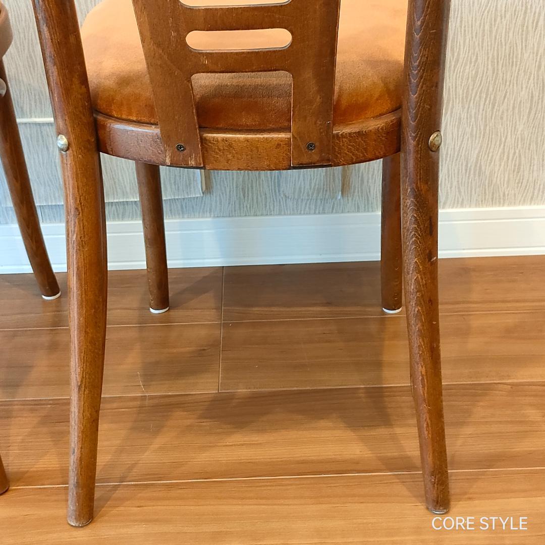 ビンテージ　ベントウッドチェア　ベルベット生地　ルーマニア製　2脚セット①