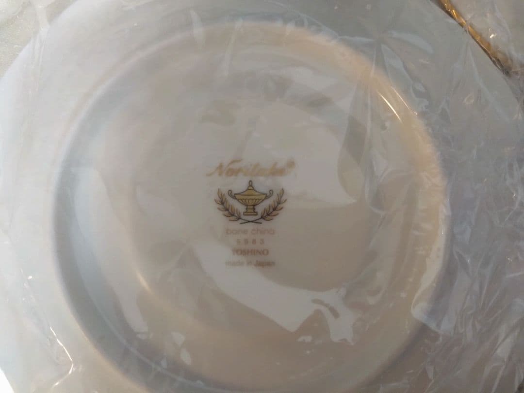 【廃盤】ノリタケ　ヨシノシリーズ　スプーン&ハンカチ付　ティーフォーツーセット