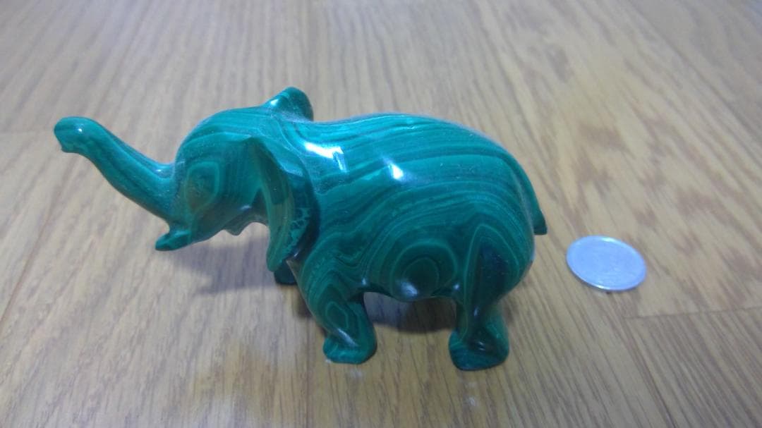 マラカイトの象の置物　パワーストーン