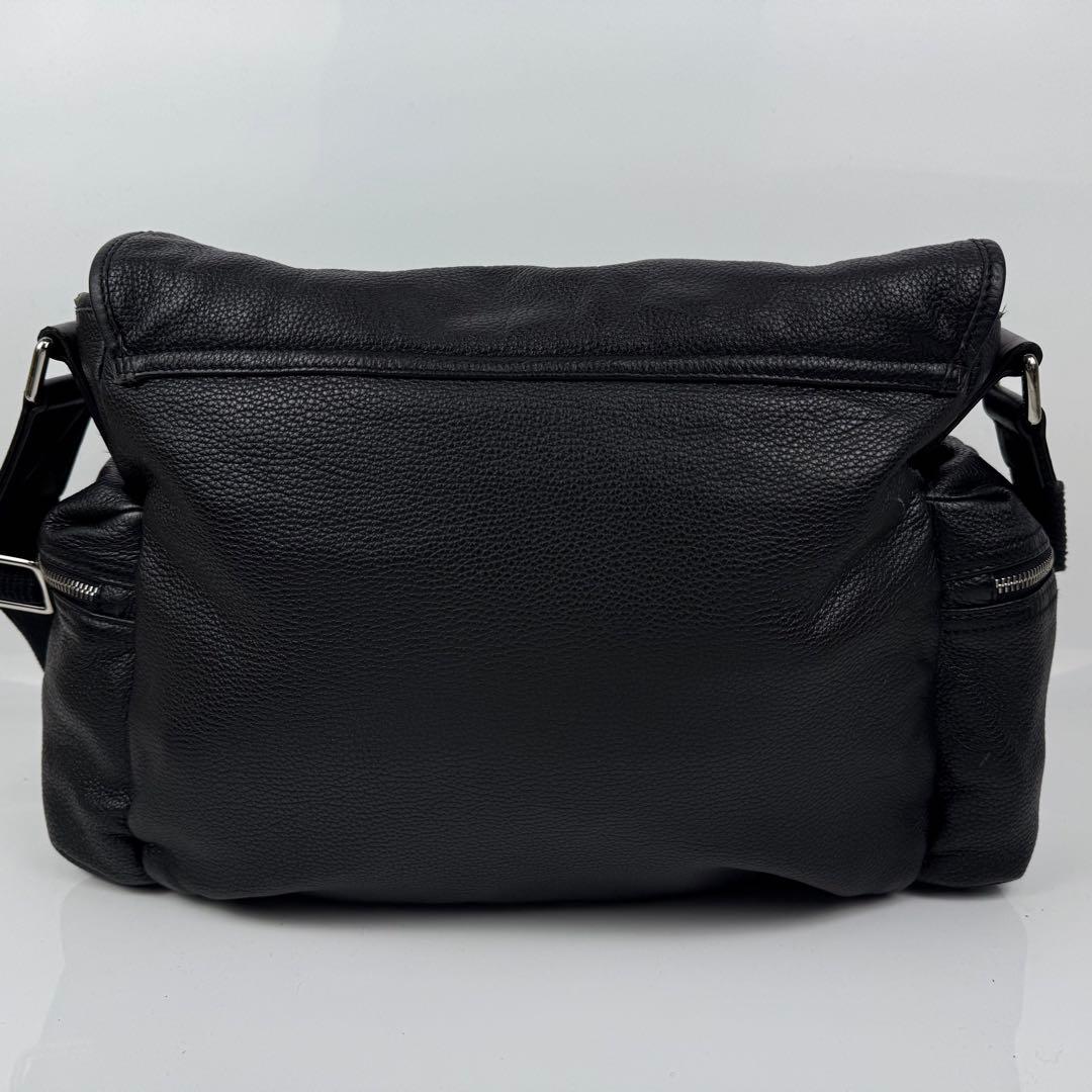 【A4可/美品】ドルチェ&ガッバーナ ロゴプレート ショルダーバッグ シボ革 黒