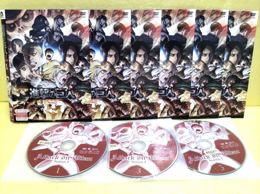 進撃の巨人 シーズン1〜ファイナル、劇場版セット　レンタル落ち