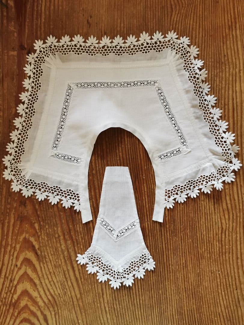 アンティークフランス 花のギュピールレース 付け襟 ＆ジャボ お揃い２点セット