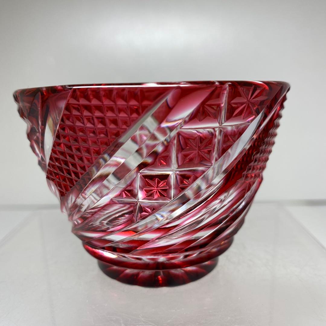 島津磯斎　薩摩切子　ねじり彫　切子小鉢　共箱　h5.7cm/口径7.9cm