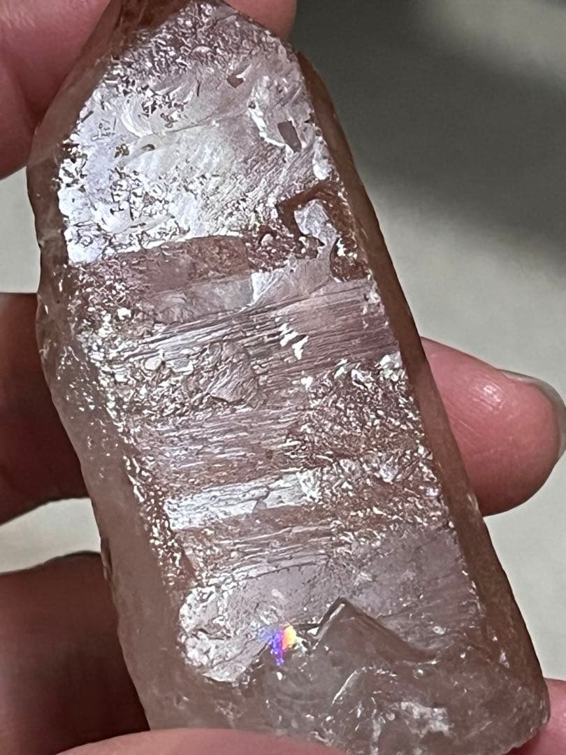 レコードキーパー　ゴイアス産　レッド　レムリアンシードクリスタル 原石　水晶