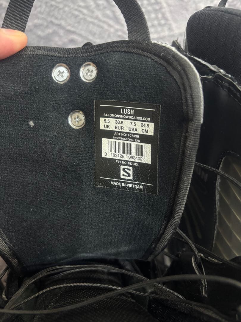 SALOMON LUSH スノーボードブーツ