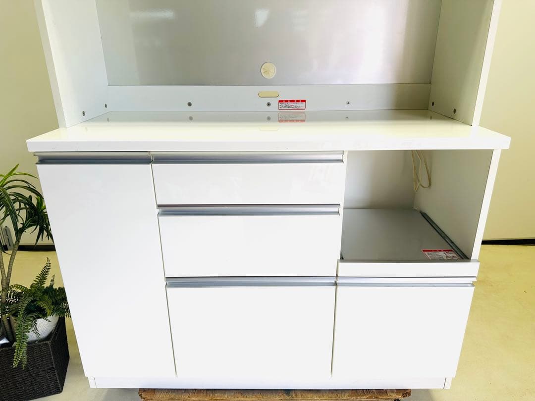 SUNNY Takahashi works 食器棚キッチンボード