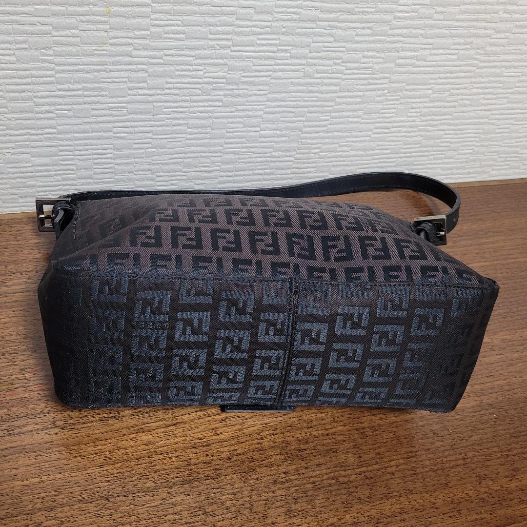 FENDI フェンディ マンマバケット キャンバス　ズッキーノ　ブラック