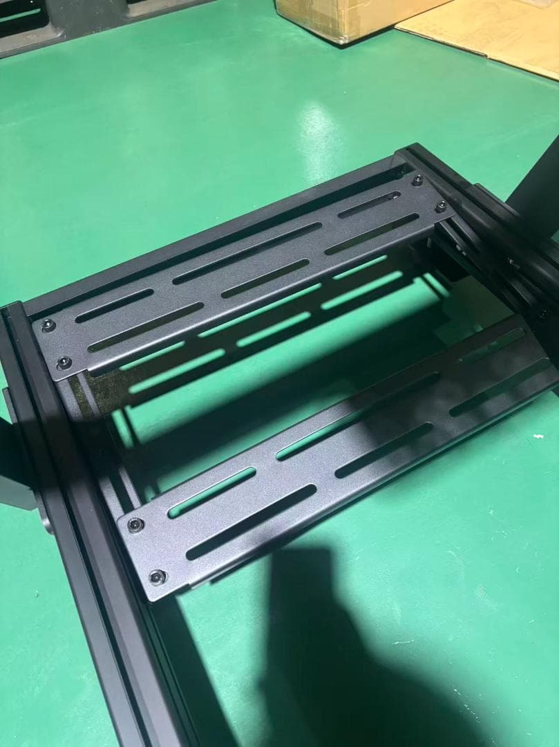 M*.様 組立品 シムレーシングコックピット シート シフター台 安定足付き 送