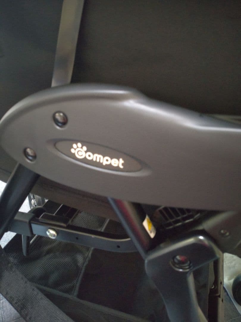 超美品ペットカート、コムペットミリミリEG、コンビ、箱あり