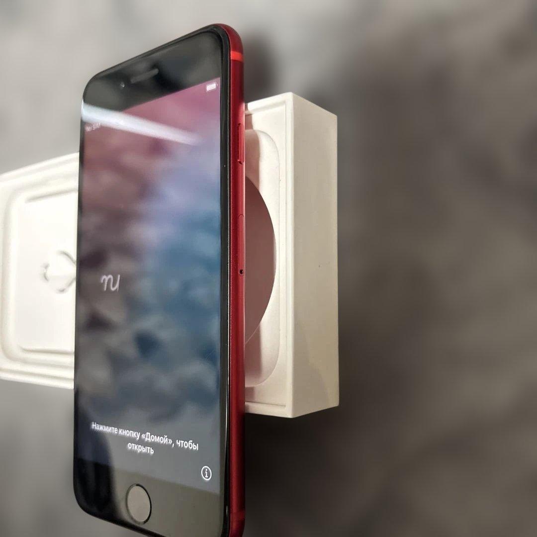 iPhone SE 第2世代　64GB