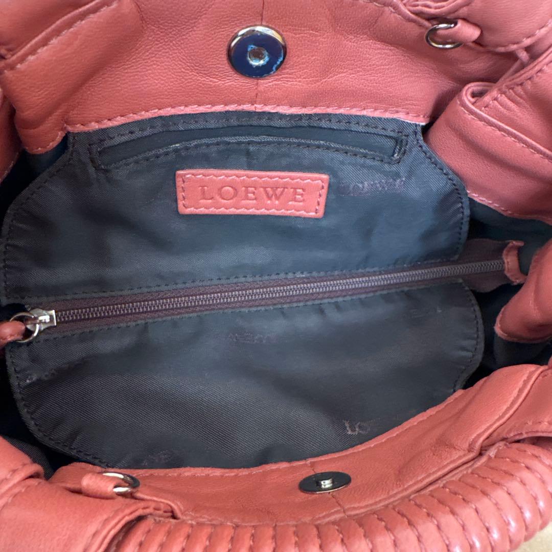 LOEWE レザーショルダーバッグ ピンク