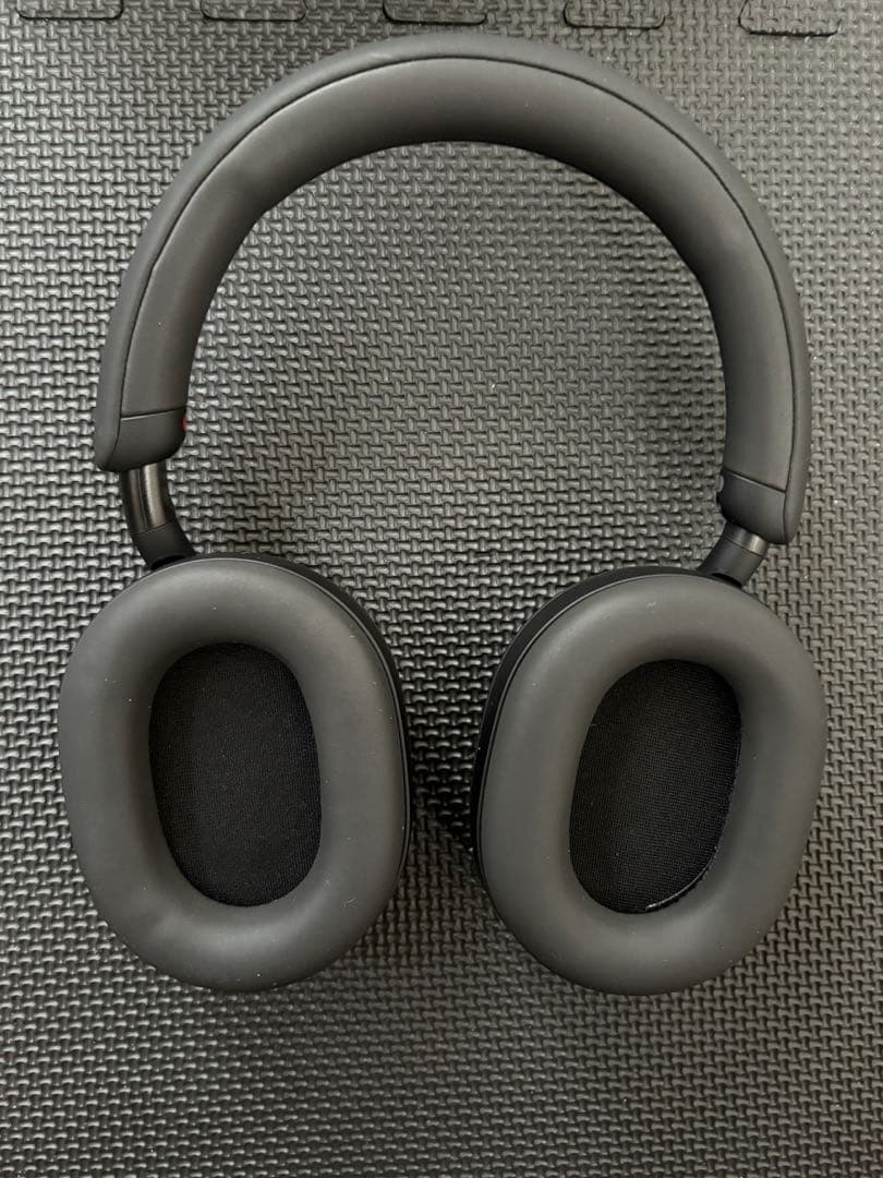 SONYワイヤレスヘッドホン WH1000XM5 (B)