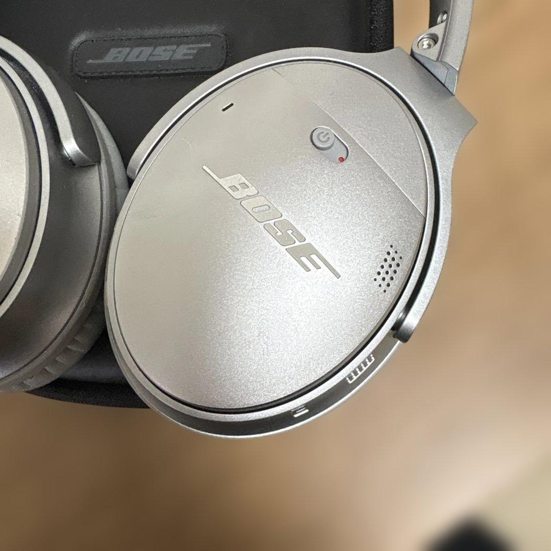 Bose QuietComfort 35 ワイヤレスヘッドホン　シルバー