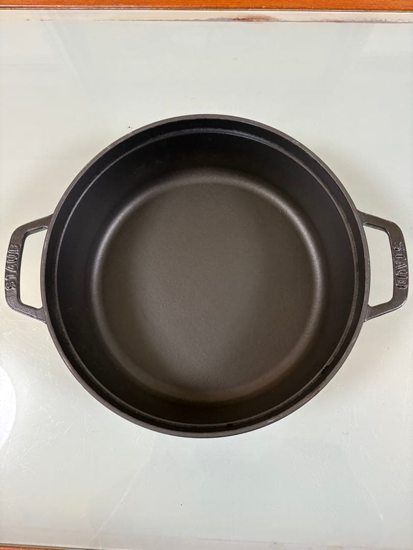 staub ストウブ 「 ピコ ココット ラウンド ブラック 26cm