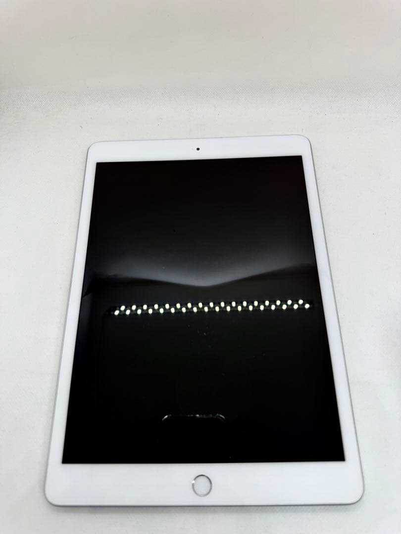 Ipad第8世代32GB Wi-Fimモデル2Q1GD