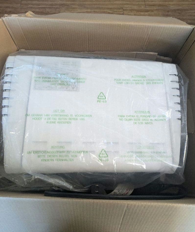 新品　デロンギ　コンベクションオーブン / ピザ&トースト EO1202J-W