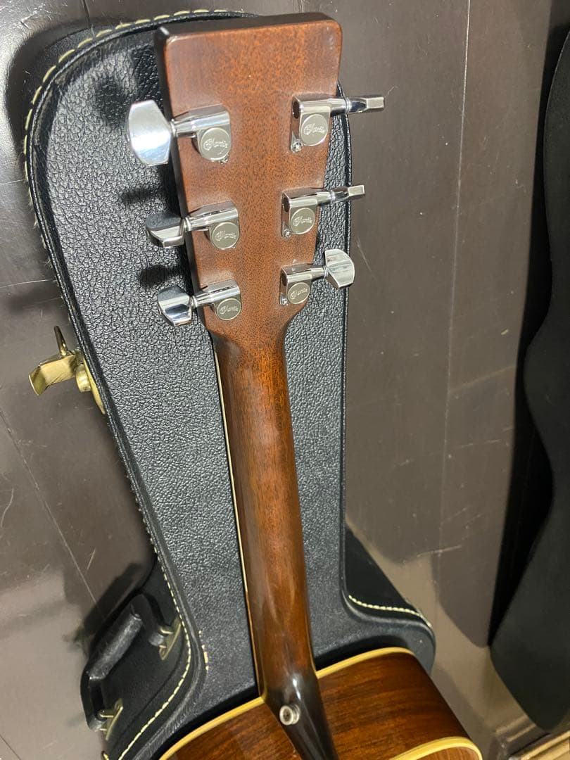 アコースティックギター　martin