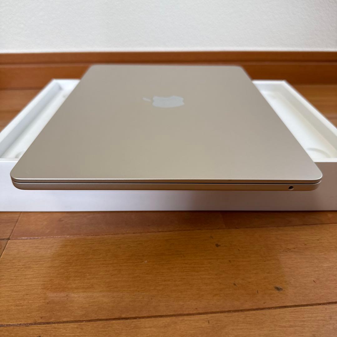MacBook Air M2 16GB/256GB スターライト