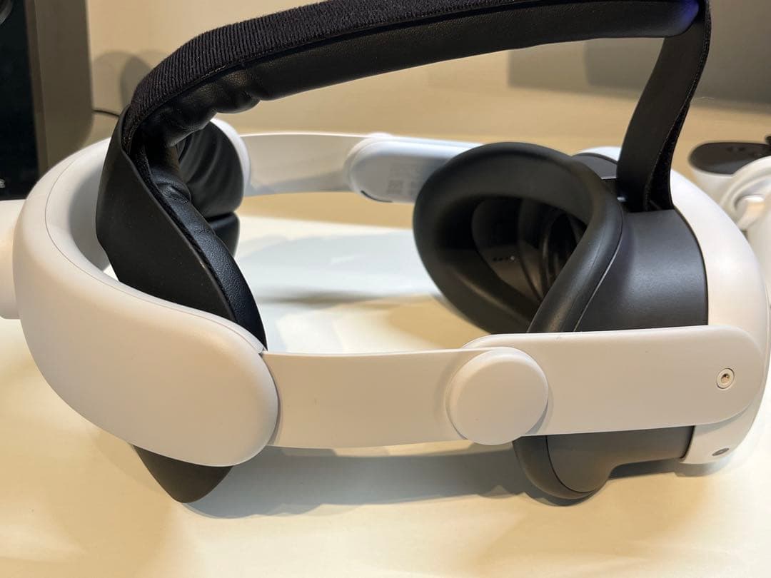  quest3保証書付　動作確認済　本体＋アクセサリー3点