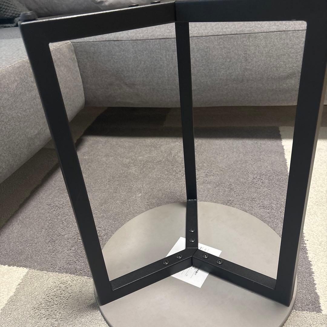 グレー 円形 人工大理石テーブル