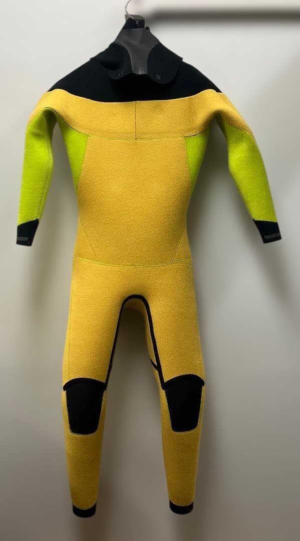 FEVR セミドライスーツ 5/3mm 裏起毛