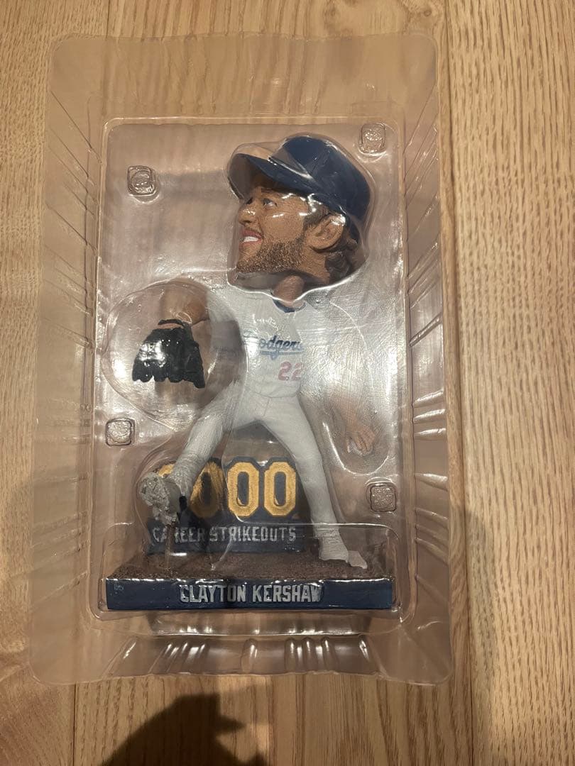 ドジャース　カーショウ 3000奪三振 記念ボブルヘッド