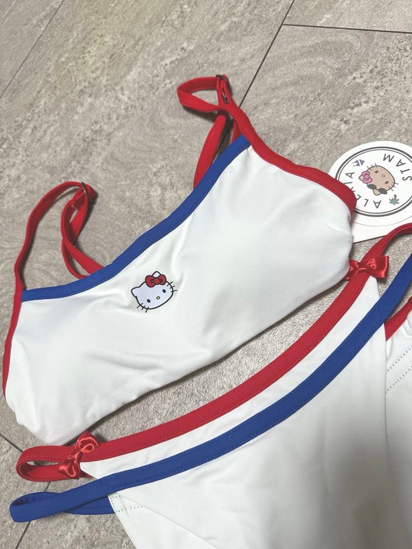 最終値下げアリシアスタン ビキニ　キティーコラボ　 Mサイズ　上下