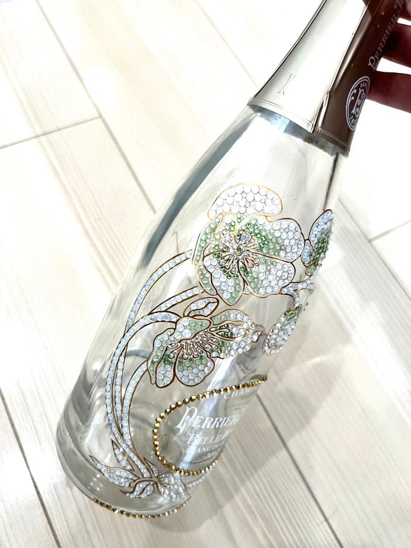 シャンパンボトル　スワロフスキー デコ