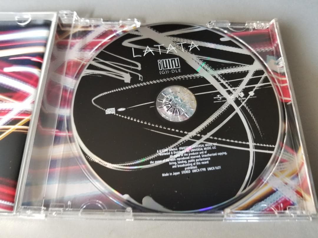 （Ｇ)Ｉ－ＤＬＥ / LATATA(初回限定盤B/フォトブック付)