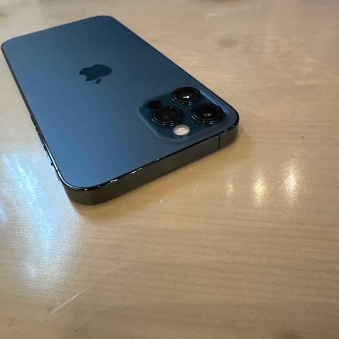Apple iPhone 12 Pro 128GB バッテリー83%