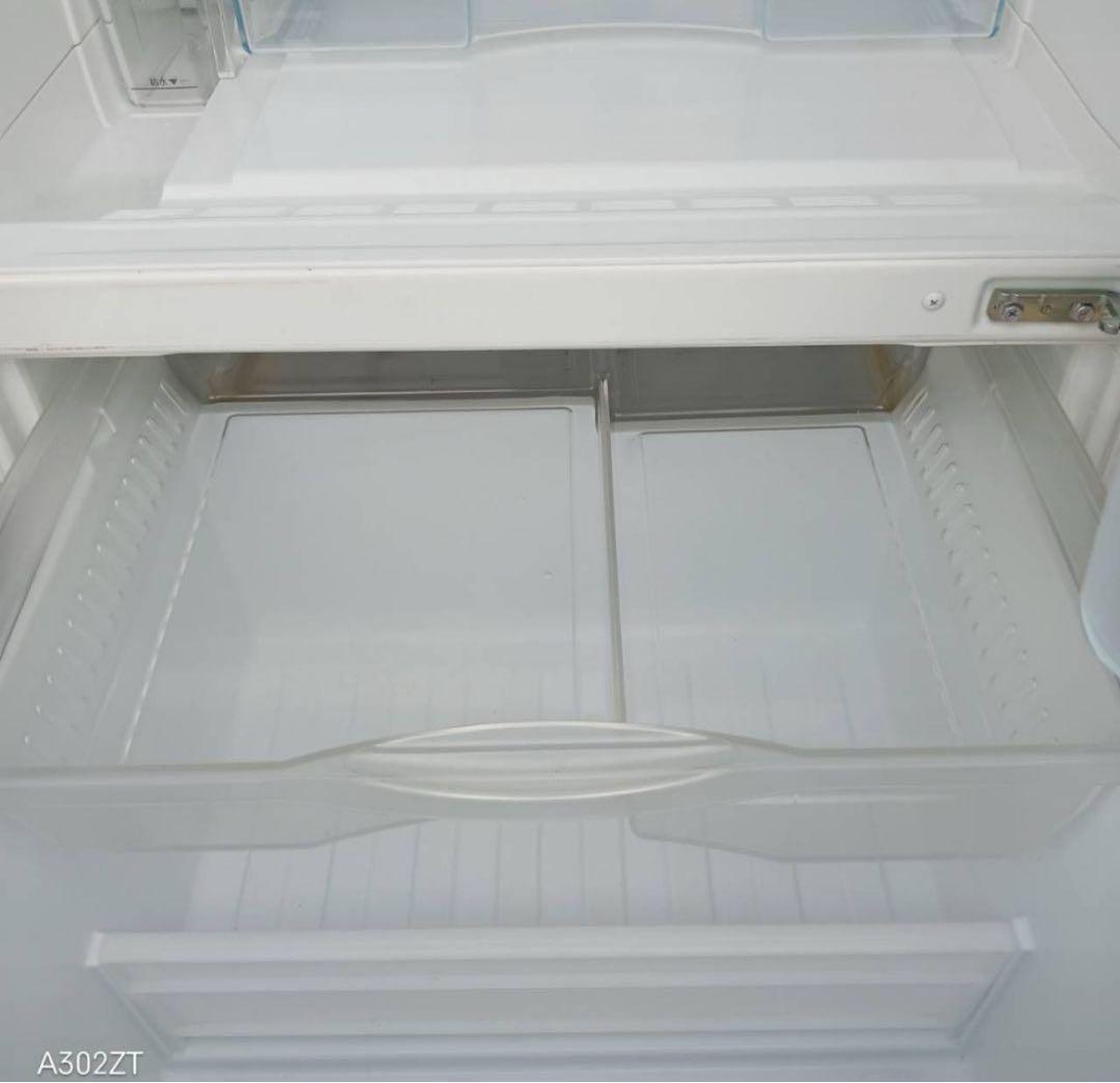 627 送料設置無料　Panasonic　自動製氷機能付き大型冷蔵庫　365L