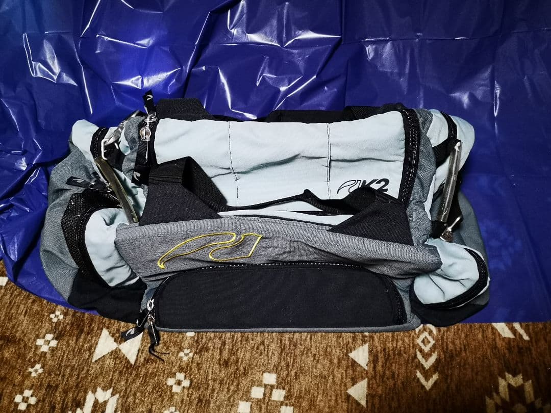 PK2 ボストンバッグ グレー/ブラック 中型