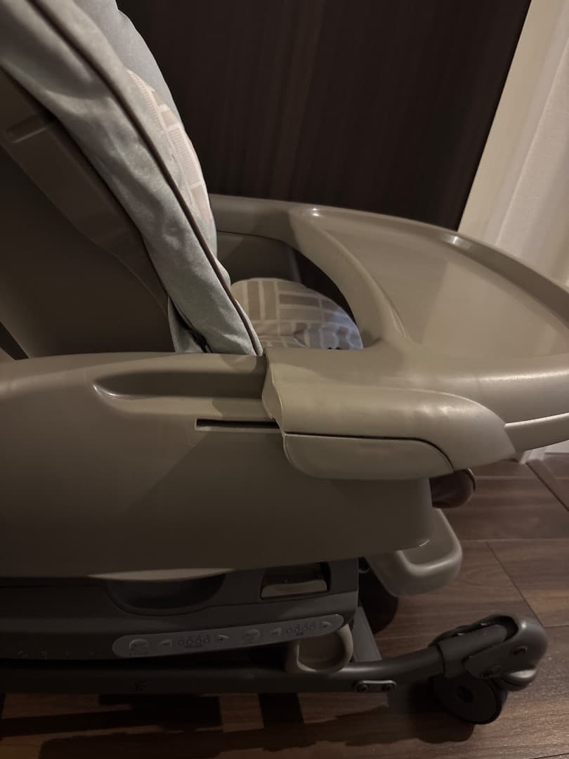 れいれい　Combi ハイローチェア電動