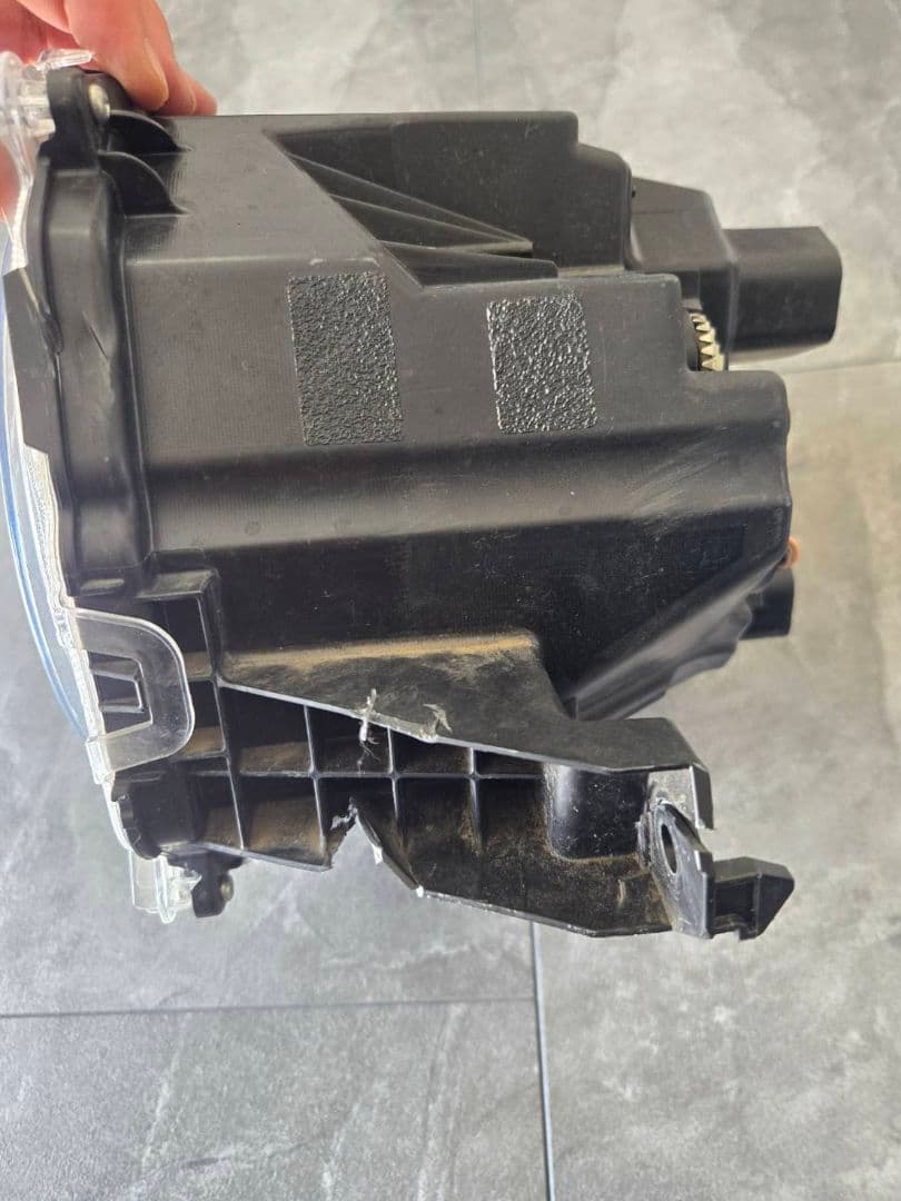 JW64W　スズキ　ジムニー　ヘッドライト