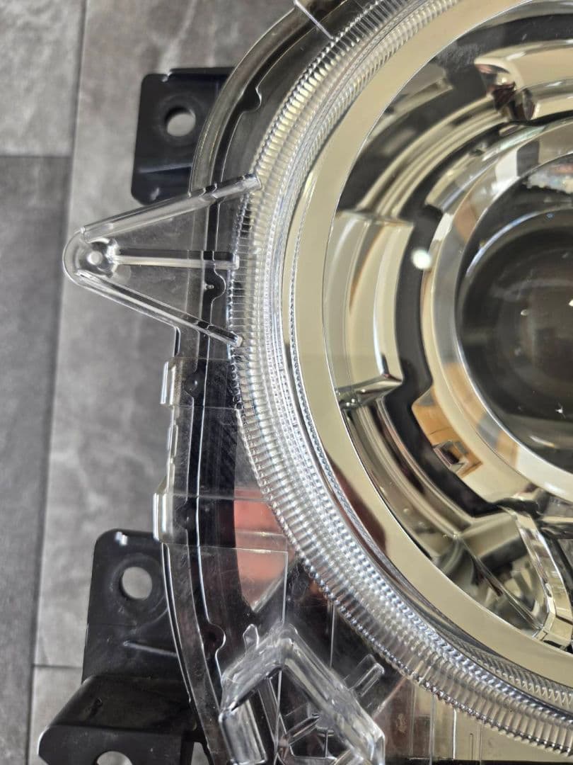 JW64W　スズキ　ジムニー　ヘッドライト